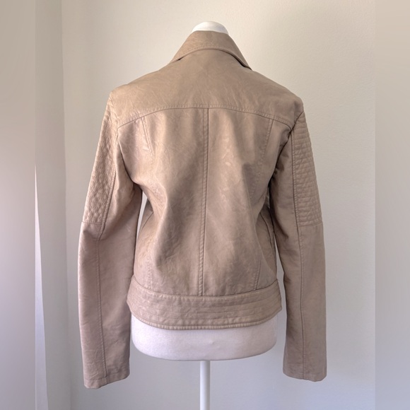 NWT Jack by BB Dakota Hazelnut Cream Faux Leather Full Zip Quilted Jacket - Picture 5 of 9